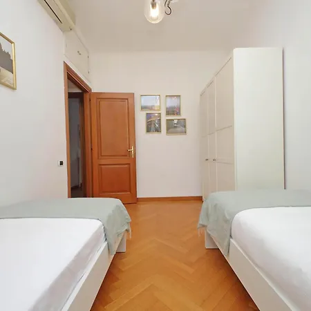 Ych-comfortable 2 Bedrooms Flat Near Colosseum شقة