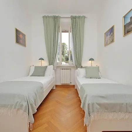 شقة Ych-comfortable 2 Bedrooms Flat Near Colosseum روما