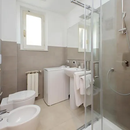 Ych-comfortable 2 Bedrooms Flat Near Colosseum