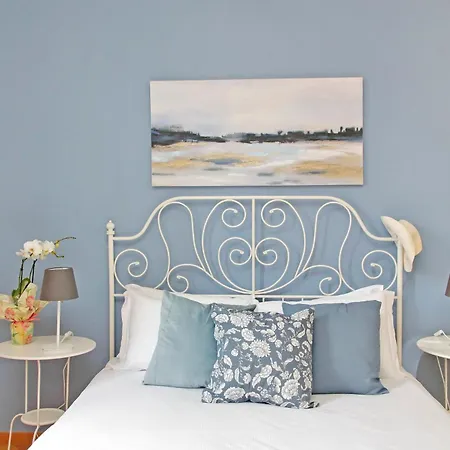 Ych-comfortable 2 Bedrooms Flat Near Colosseum شقة روما