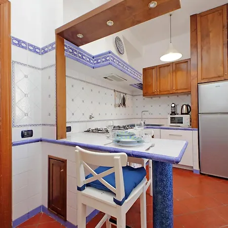 Ych-comfortable 2 Bedrooms Flat Near Colosseum روما