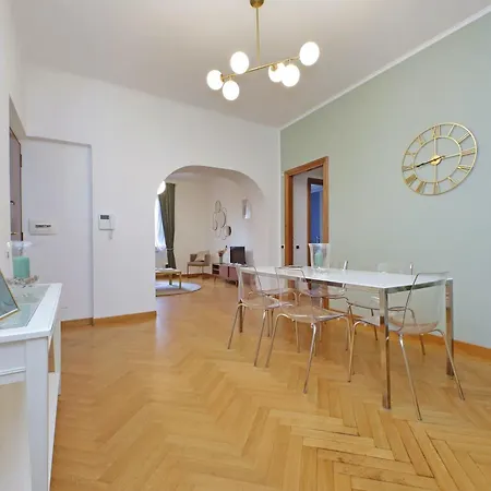 Ych-comfortable 2 Bedrooms Flat Near Colosseum شقة *