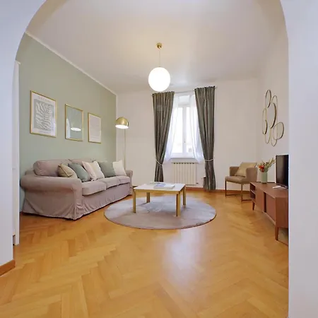 Ych-comfortable 2 Bedrooms Flat Near Colosseum شقة *