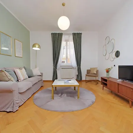 شقة Ych-comfortable 2 Bedrooms Flat Near Colosseum